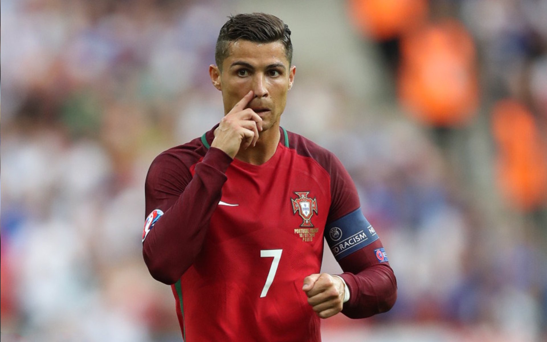 开云网站-球队连续零封对手防守体系日趋成熟赢得媒体高度评价，足球零封什么意思